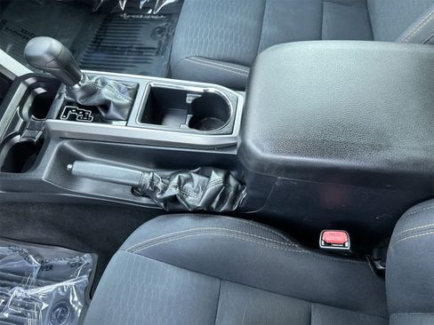 Used 2019 Toyota Tacoma SR5 image 19