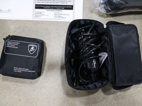 Used 2024 Lamborghini Urus Performante AWD/4WD image 77