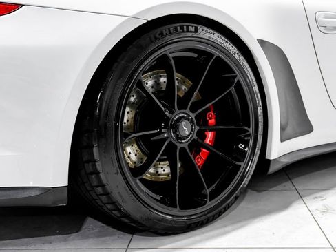Used 2015 Porsche 911 GT3 image 57