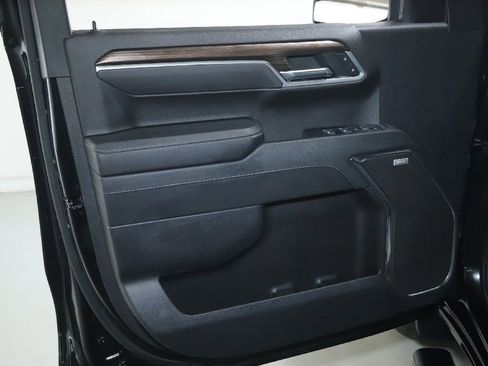 Used 2023 Chevrolet Silverado 1500 RST w/ Convenience Package II AWD/4WD image 15