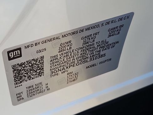 Used 2025 Chevrolet Equinox LT AWD/4WD image 36
