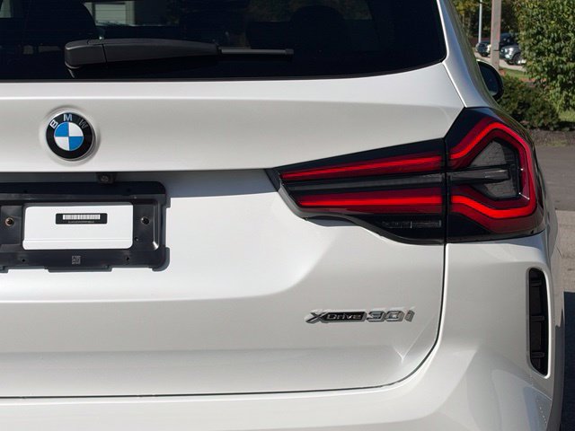 Used 2023 BMW X3 xDrive30i w/ M Sport Package AWD/4WD image 5