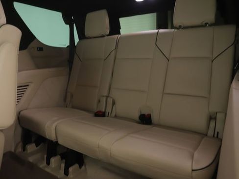 Used 2021 Cadillac Escalade Premium Luxury w/ Driver Assist Tech Package AWD/4WD image 33