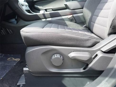 New 2024 Ford Edge SE image 9