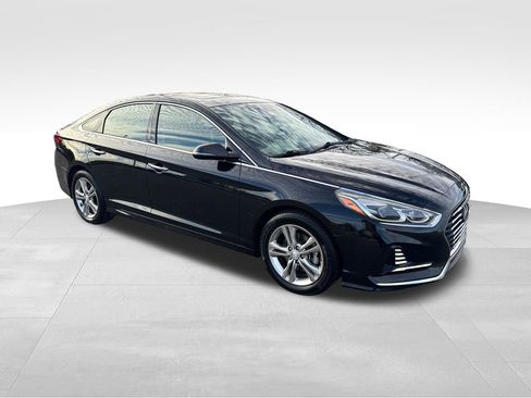 Used 2018 Hyundai Sonata Limited image 8