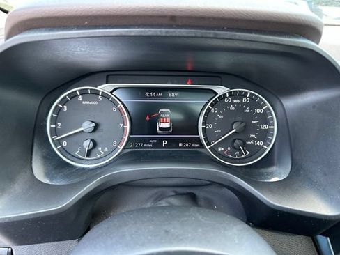 Used 2023 Nissan Rogue SV w/ SV Premium B Package AWD/4WD image 25