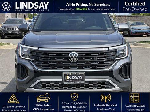 Used 2025 Volkswagen Atlas Cross Sport SE AWD/4WD image 3