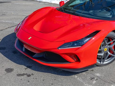 Used 2020 Ferrari F8 Tributo image 9