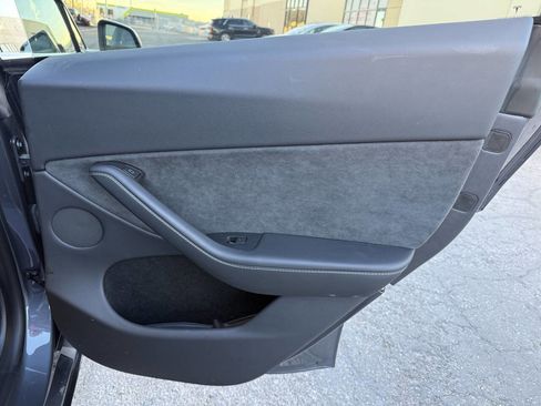 Used 2023 Tesla Model Y Long Range image 11