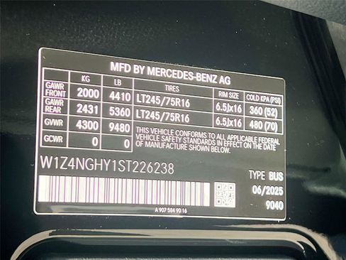 New 2025 Mercedes-Benz Sprinter 2500 image 28