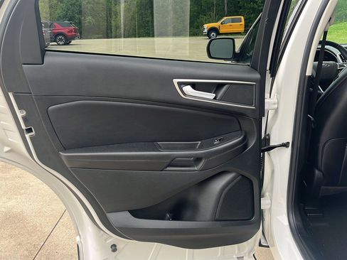 Used 2022 Ford Edge SEL w/ Convenience Package AWD/4WD image 18