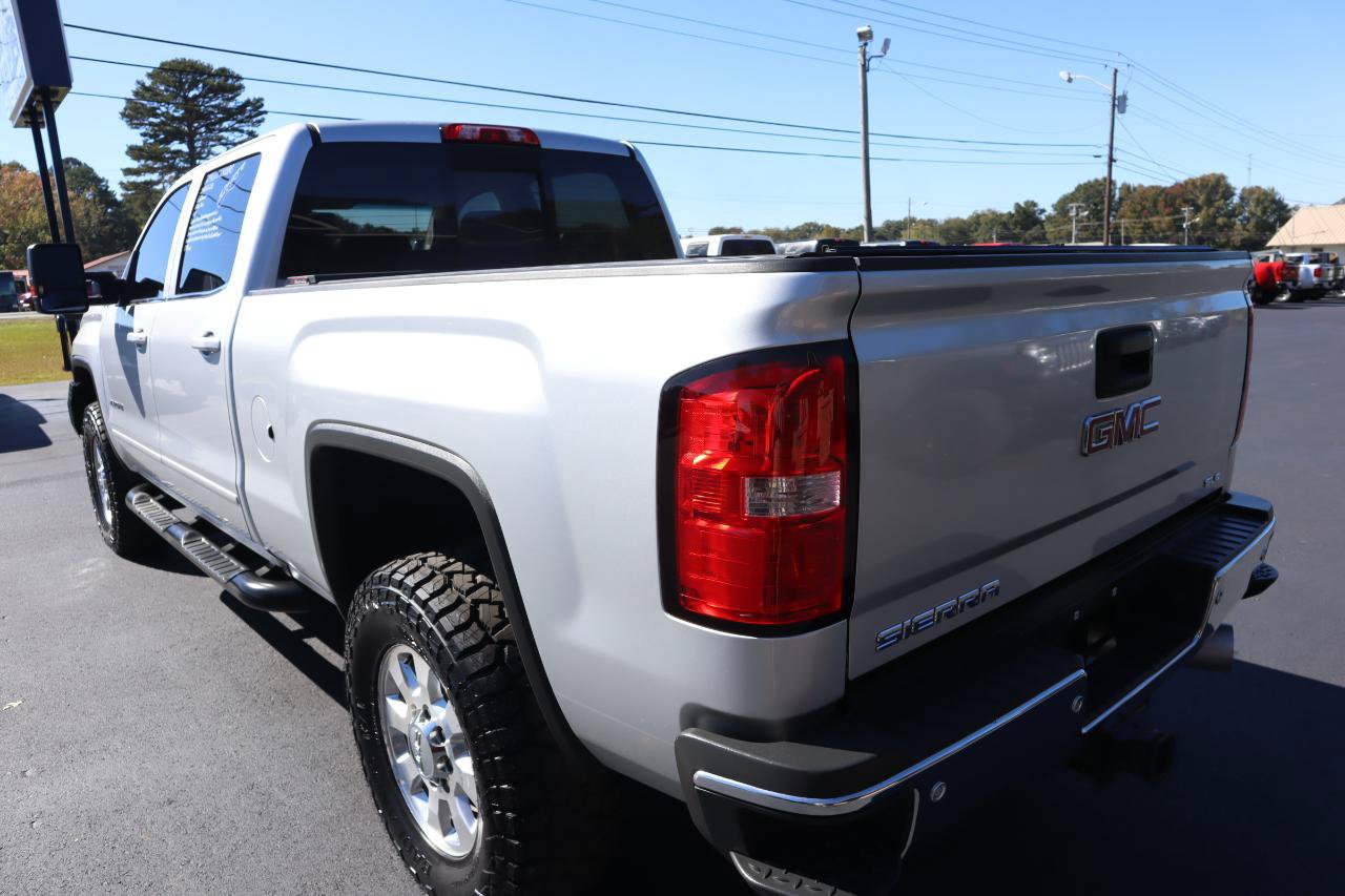 Used 2019 GMC Sierra 2500 SLE w/ SLE Preferred Package AWD/4WD image 7