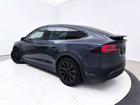 Used 2023 Tesla Model X Plaid image 7