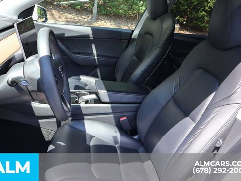 Used 2021 Tesla Model Y Long Range AWD/4WD image 10