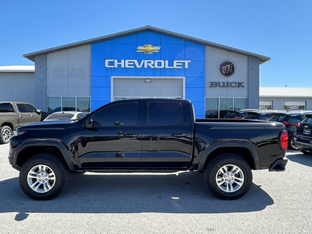 Used 2023 GMC Canyon Elevation w/ Elevation Premium Package AWD/4WD image 3