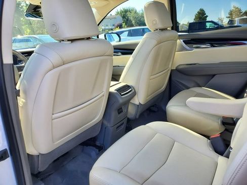 Certified 2024 Cadillac XT6 Premium Luxury w/ LPO, Floor Liner Package AWD/4WD image 16