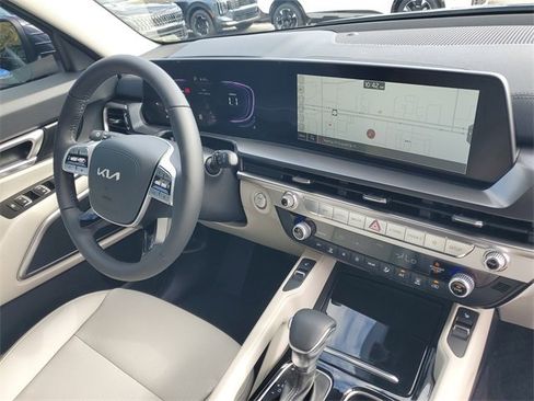 New 2025 Kia Telluride S image 8