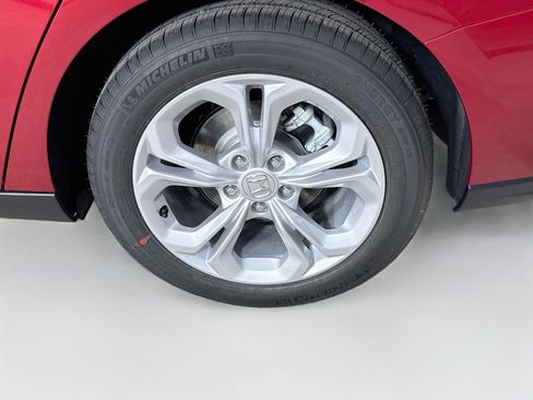 Certified 2025 Honda Accord LX image 34