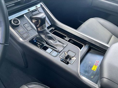 Used 2025 Lexus GX 550 w/ Accessory Package (2T) image 19