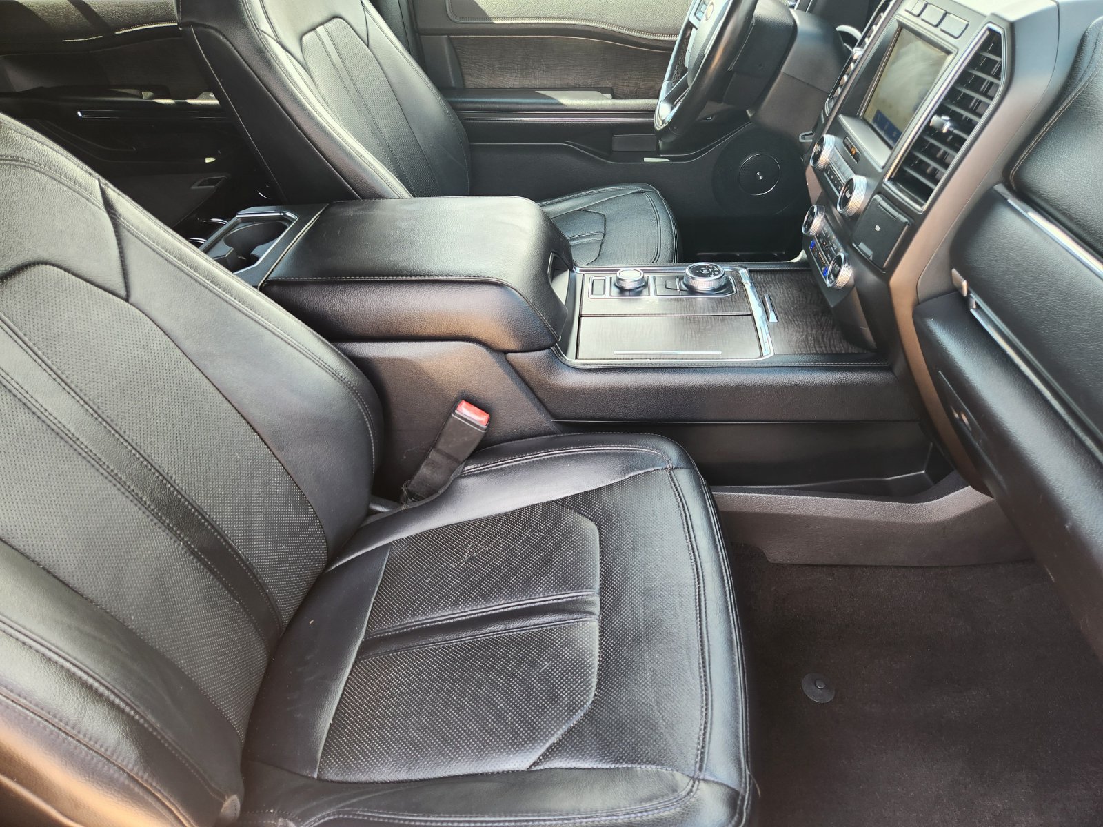 Used 2019 Ford Expedition Max Limited AWD/4WD image 17