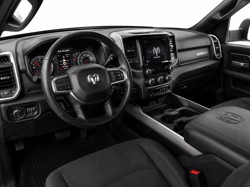 Used 2019 RAM 3500 Big Horn w/ Black Appearance Package AWD/4WD image 13