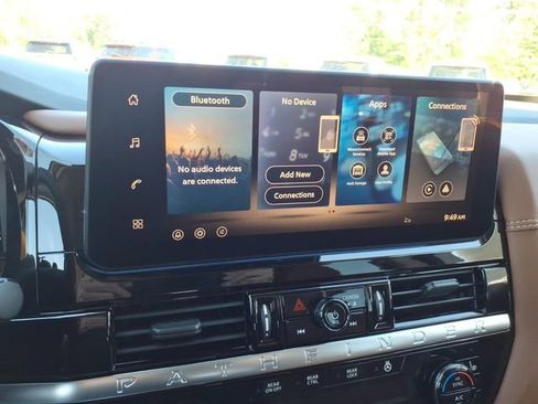 New 2026 Nissan Pathfinder Platinum AWD/4WD image 13