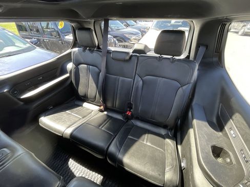 Used 2024 Jeep Wagoneer Series II AWD/4WD image 24