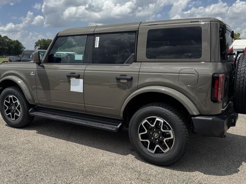 New 2026 Ford Bronco Outer Banks AWD/4WD image 5