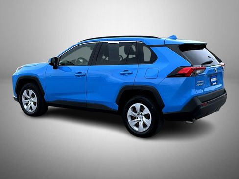 Used 2019 Toyota RAV4 LE w/ Carpet Mat Package AWD/4WD image 7