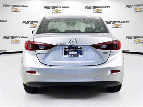 Used 2018 MAZDA MAZDA3 Sport image 6