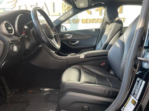 Used 2019 Mercedes-Benz C 300 4MATIC Sedan image 9