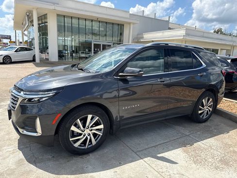 Used 2022 Chevrolet Equinox Premier FWD image 1