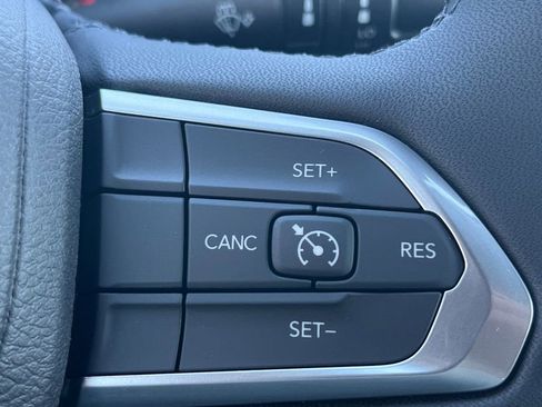 New 2026 Jeep Compass Latitude image 10