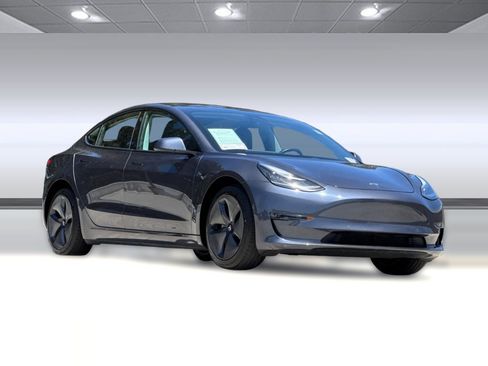Used 2018 Tesla Model 3 Long Range RWD image 6
