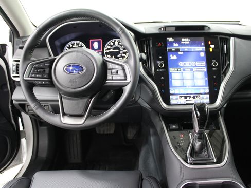 Certified 2025 Subaru Outback Limited AWD/4WD image 2