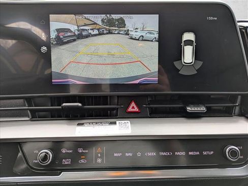 Used 2023 Kia Sportage EX image 13