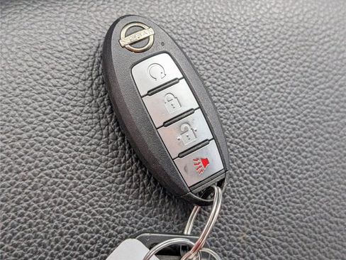 Used 2024 Nissan Titan SV w/ SV Convenience Package AWD/4WD image 72