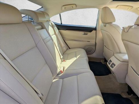 Used 2014 Lexus ES 350 w/ Premium Package FWD image 20
