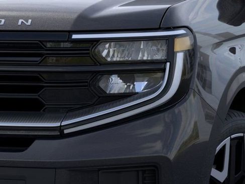 New 2025 Ford Expedition Platinum w/ Platinum Ultimate Package image 18