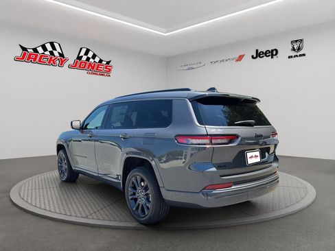 New 2026 Jeep Grand Cherokee L Limited AWD/4WD image 7