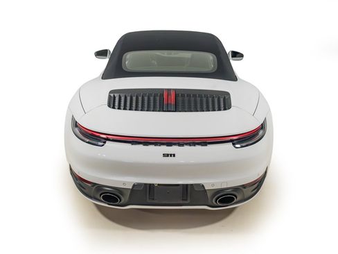 Used 2022 Porsche 911 Carrera RWD image 17