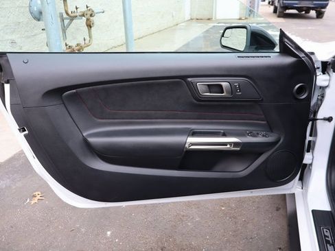 Used 2016 Ford Mustang Shelby GT350R w/ GT350R Equipment Group 920A image 24