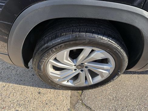 Used 2021 Volkswagen Atlas SE image 13