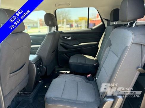 Used 2021 Chevrolet Traverse LT FWD image 30