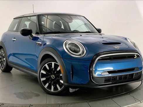 Certified 2024 MINI Cooper SE FWD image 1