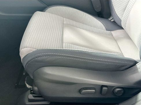 Certified 2025 Subaru Outback Premium w/ Popular Package #1A image 18