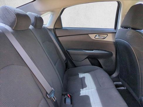 Used 2021 Kia Forte LXS FWD image 18