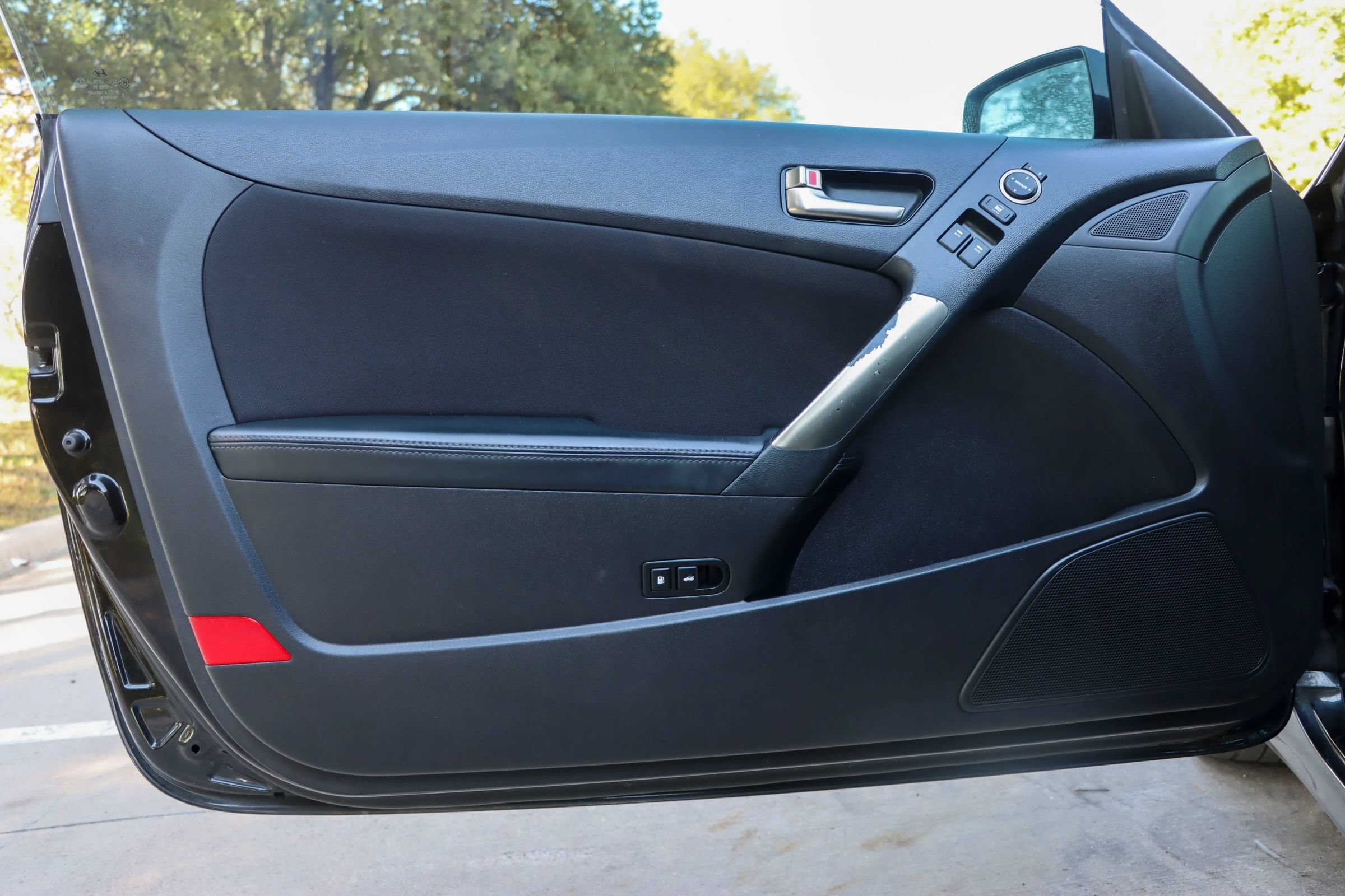Used 2013 Hyundai Genesis 2.0T RWD image 10