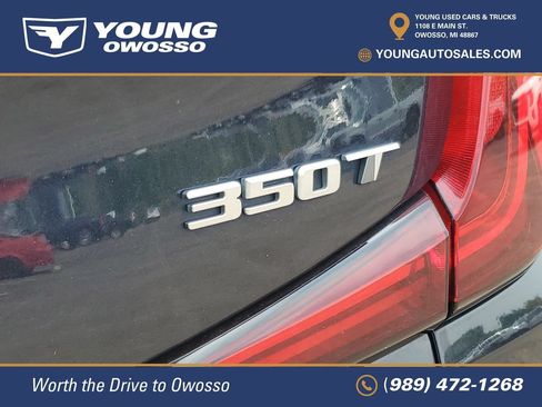 Used 2022 Cadillac XT4 Premium Luxury w/ Cold Weather Package AWD/4WD image 35