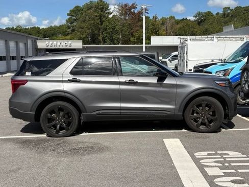 Used 2024 Ford Explorer ST-Line w/ Class IV Trailer Tow Package AWD/4WD image 5